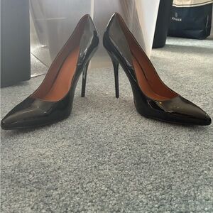 Women's Classic Patent Pointed-Toe Stiletto Pumps - size 14